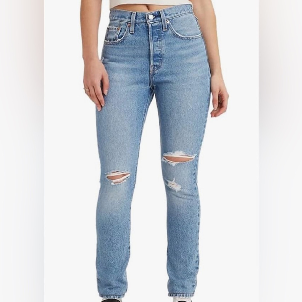 NWT Levi’s 501 skinny in ‘medium indigo destructed’ 25x30